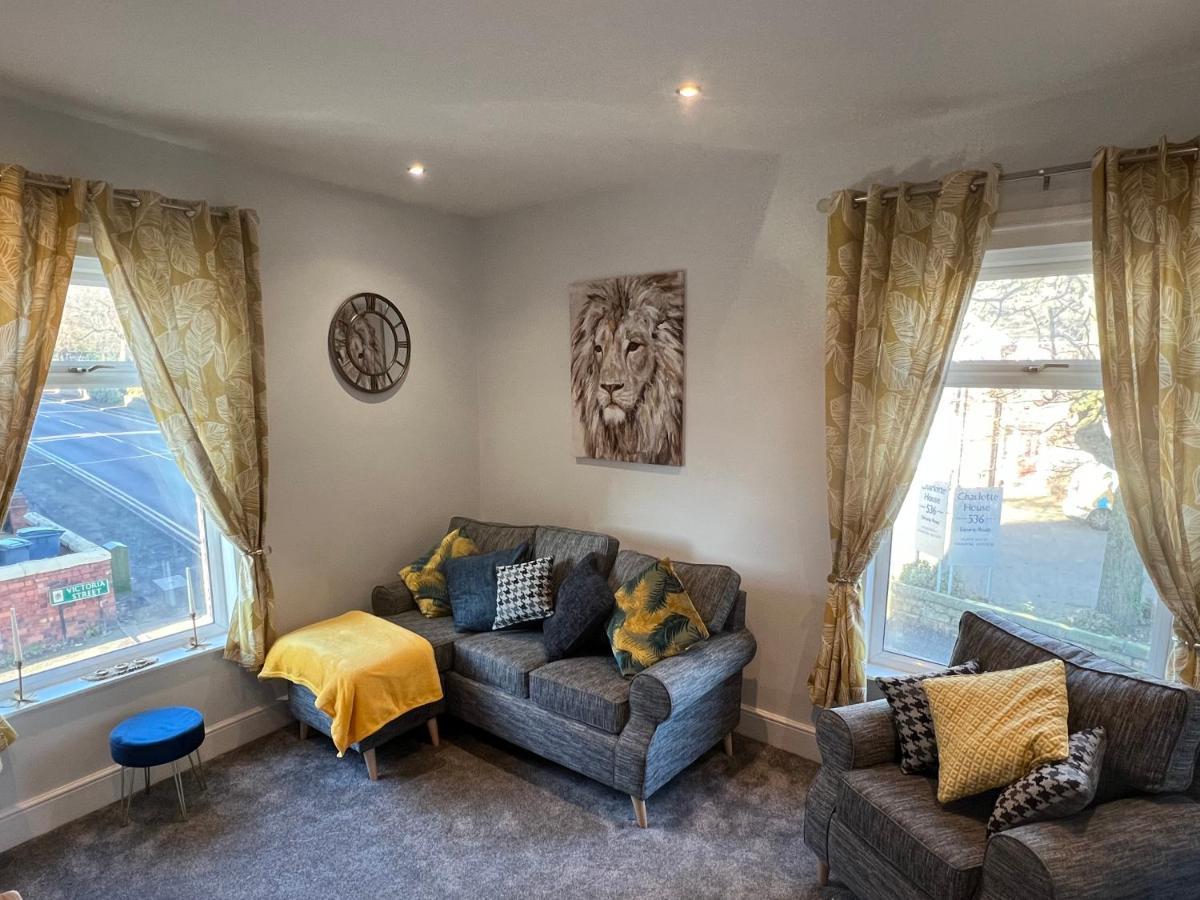 Luxury 2 Bed Apartment Great Location Stoke-on-Trent ภายนอก รูปภาพ